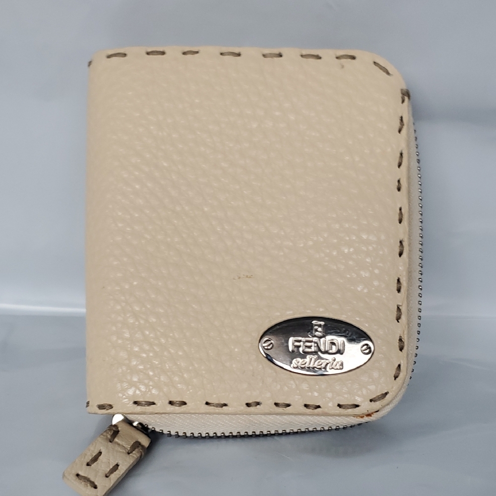 FENDI Selleria Cream Leather Wallet - Picture 13 of 15